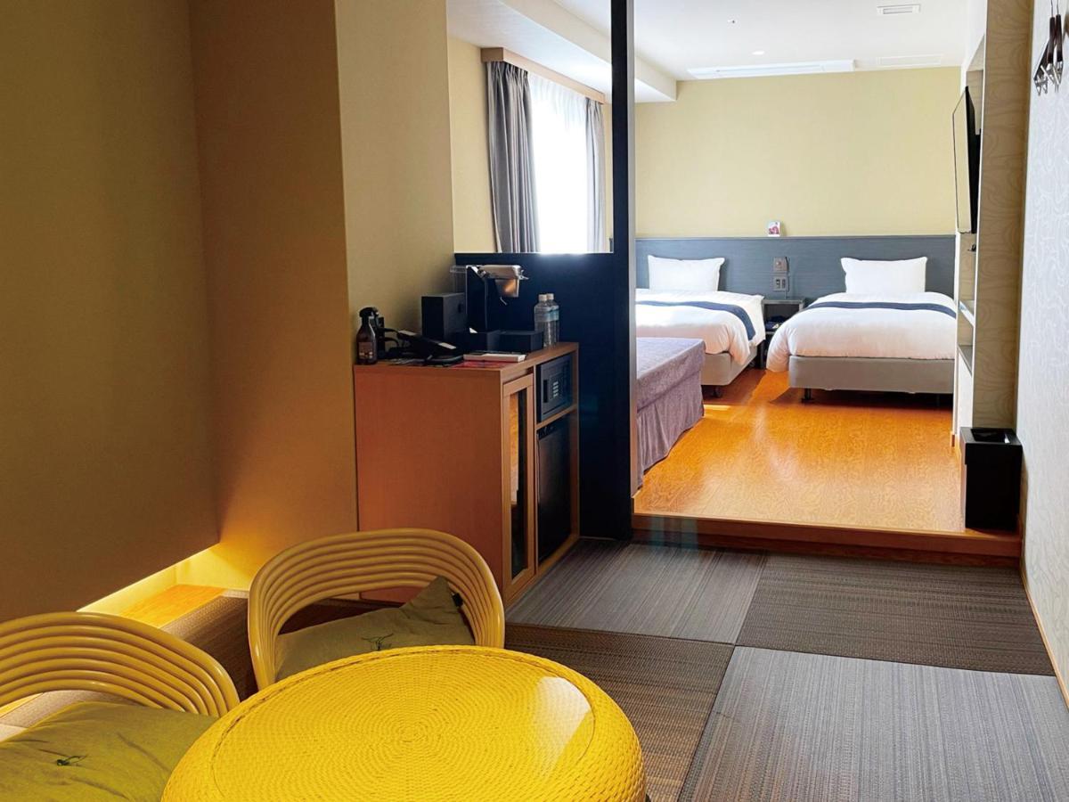 Hotel Abest Grande Такацуки Экстерьер фото